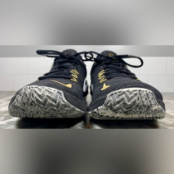 Nike Air Max Infuriate 2 Mens Basketball Shoes Low Sz 10.5 908975-090 Black Gold - Picture 7 of 10